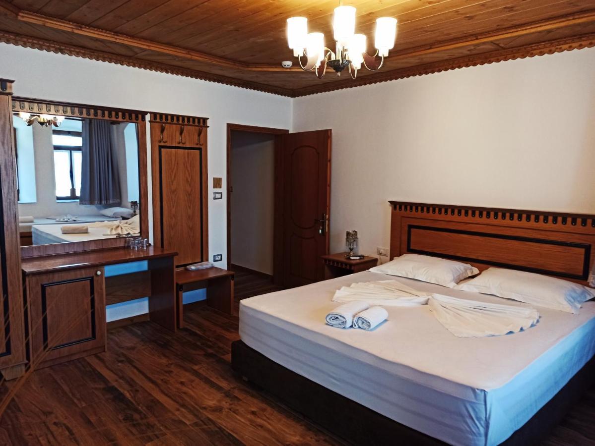 Boutique Hotel Praga Gjirokastër Dış mekan fotoğraf