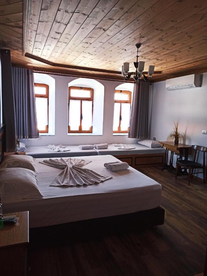 Boutique Hotel Praga Gjirokastër Dış mekan fotoğraf