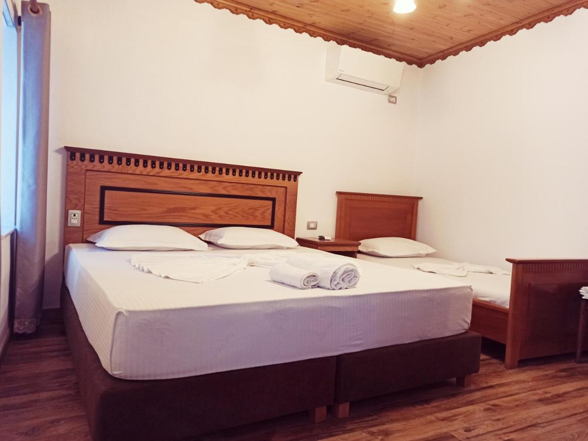 Boutique Hotel Praga Gjirokastër Dış mekan fotoğraf